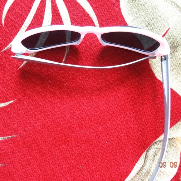 Italian Killer Loop Ladies Capri Sunglasses - Picture 13 of 13